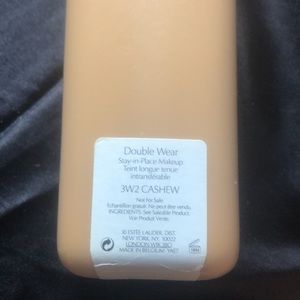 Estee lauder double wear foundation 3W2 cashew